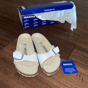 Birkenstock Brand New White One Strap Sandal - size 35